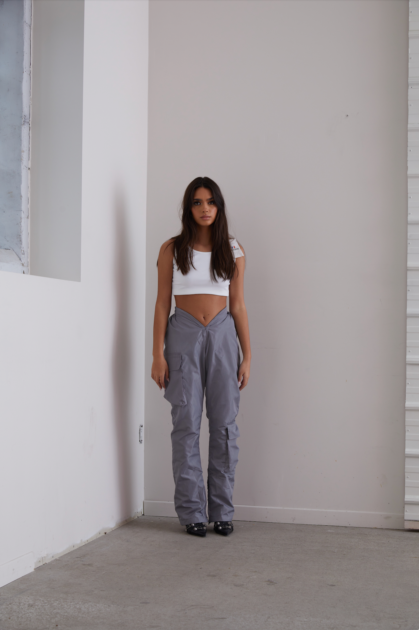V Cut Cargo Slush Stone