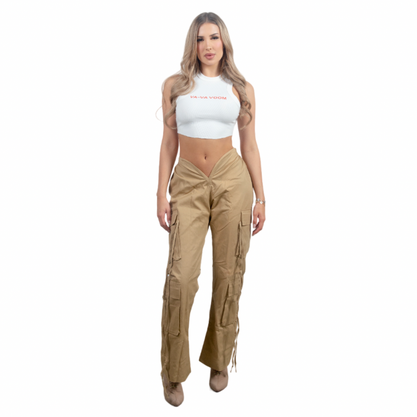 Pantalones color caqui con corte en V y color camel